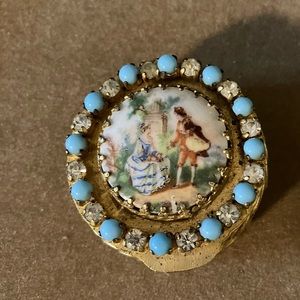 Vintage Antique Italy Courting Couple Scene Gold Pill Box